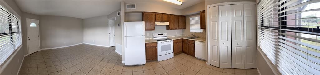 Active With Contract: $425,000 (4 beds, 0 baths, 1702 Square Feet)