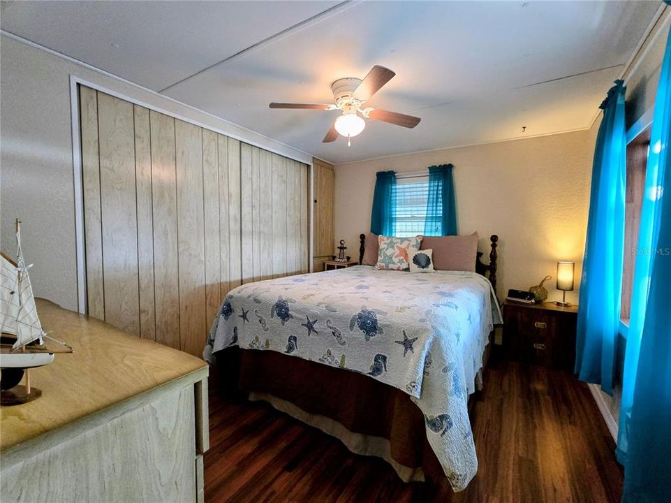 For Sale: $99,995 (2 beds, 1 baths, 672 Square Feet)