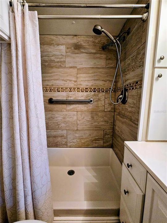For Sale: $99,995 (2 beds, 1 baths, 672 Square Feet)