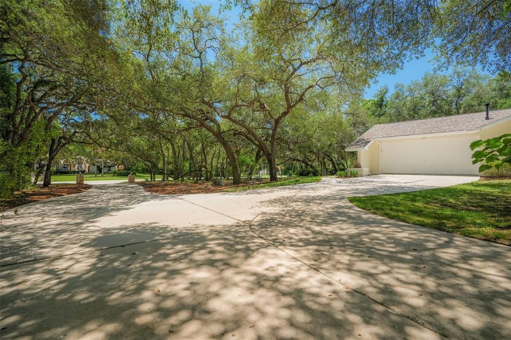 For Sale: $499,000 (3 beds, 3 baths, 1996 Square Feet)