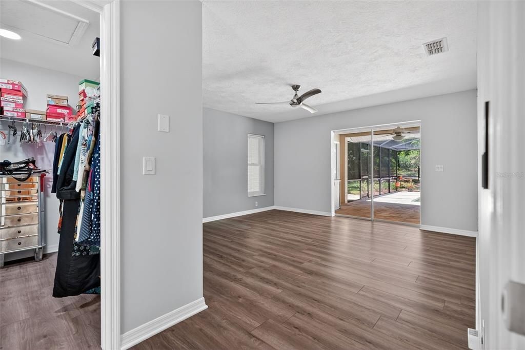 For Sale: $499,000 (3 beds, 3 baths, 1996 Square Feet)