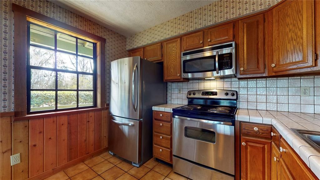 For Rent: $3,550 (2 beds, 3 baths, 1664 Square Feet)
