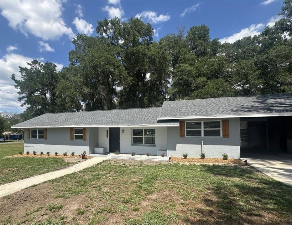 Activo con contrato: $208,999 (2 camas, 1 baños, 1100 Pies cuadrados)