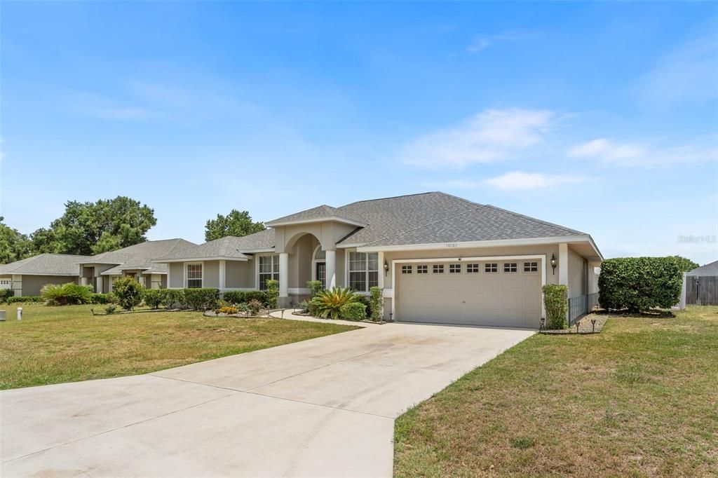 For Sale: $399,900 (4 beds, 3 baths, 2156 Square Feet)