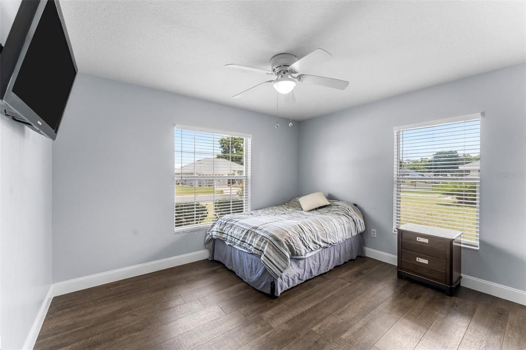 For Sale: $399,900 (4 beds, 3 baths, 2156 Square Feet)