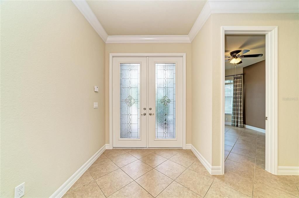For Sale: $1,250,000 (5 beds, 5 baths, 3833 Square Feet)