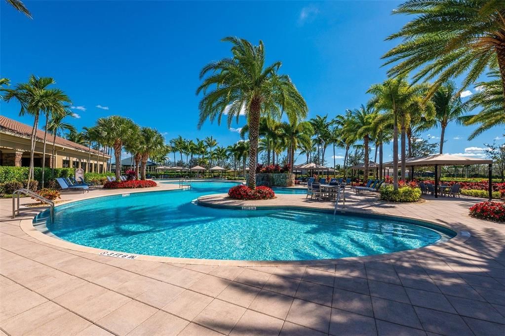 For Sale: $1,250,000 (5 beds, 5 baths, 3833 Square Feet)