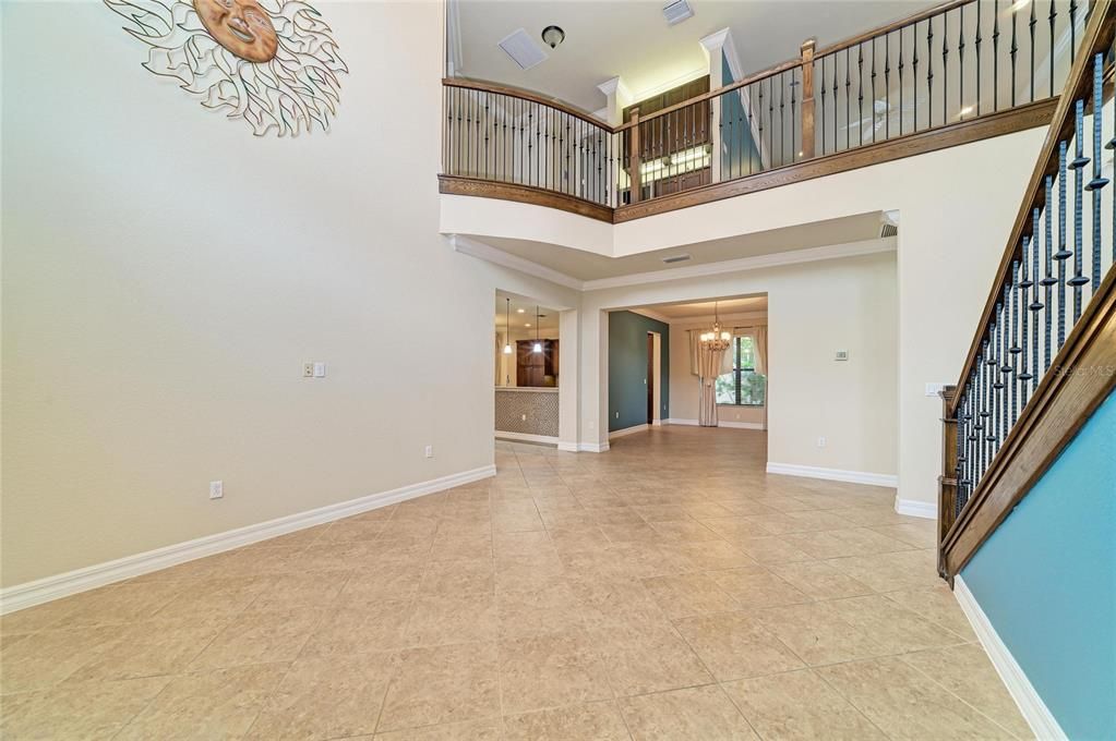 For Sale: $1,250,000 (5 beds, 5 baths, 3833 Square Feet)