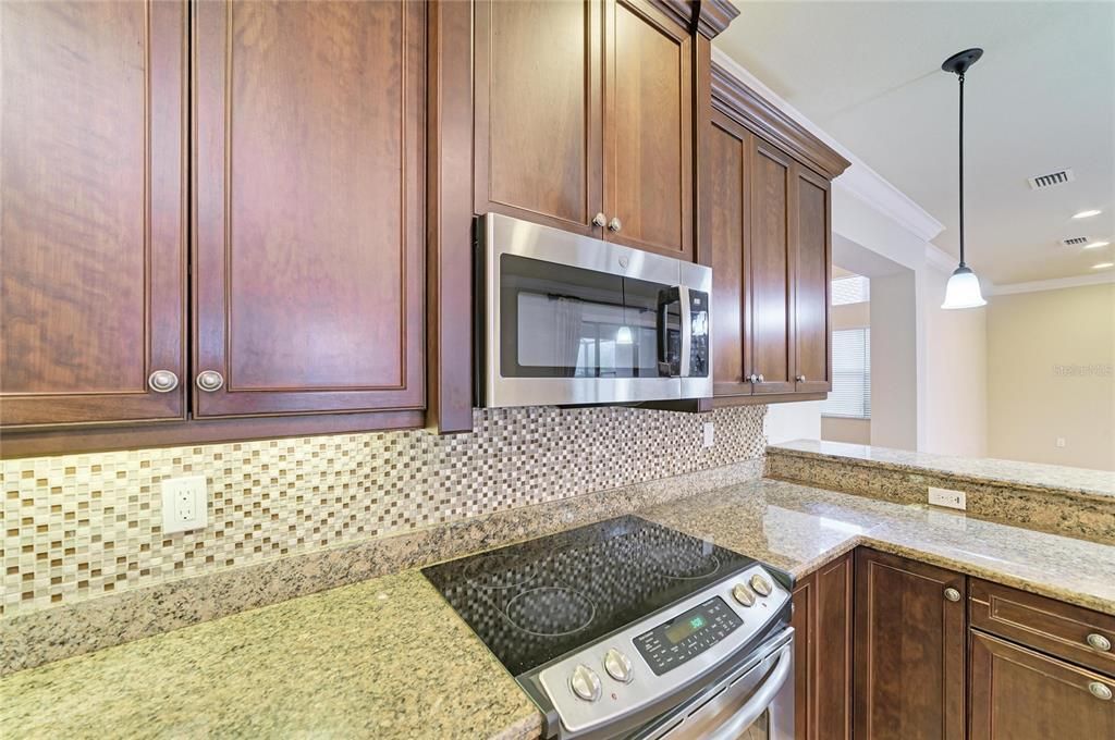 For Sale: $1,250,000 (5 beds, 5 baths, 3833 Square Feet)
