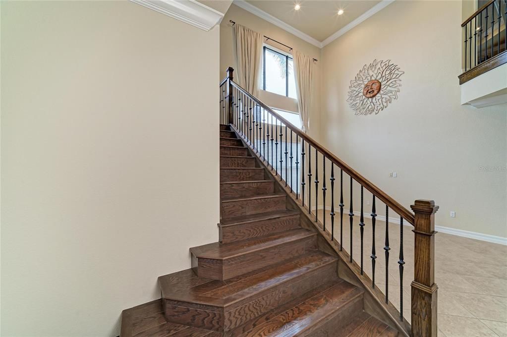 For Sale: $1,250,000 (5 beds, 5 baths, 3833 Square Feet)
