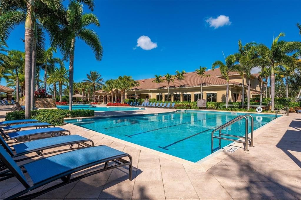 For Sale: $1,250,000 (5 beds, 5 baths, 3833 Square Feet)