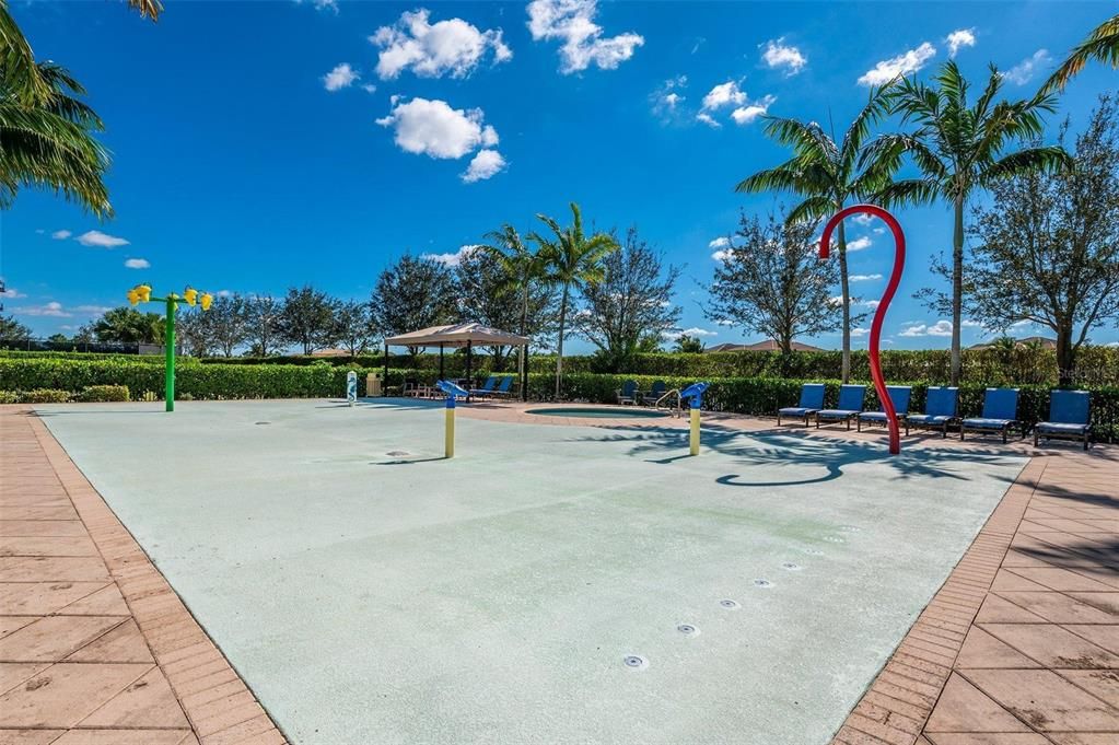 For Sale: $1,250,000 (5 beds, 5 baths, 3833 Square Feet)
