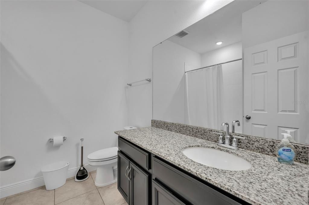 For Rent: $3,150 (3 beds, 2 baths, 1755 Square Feet)