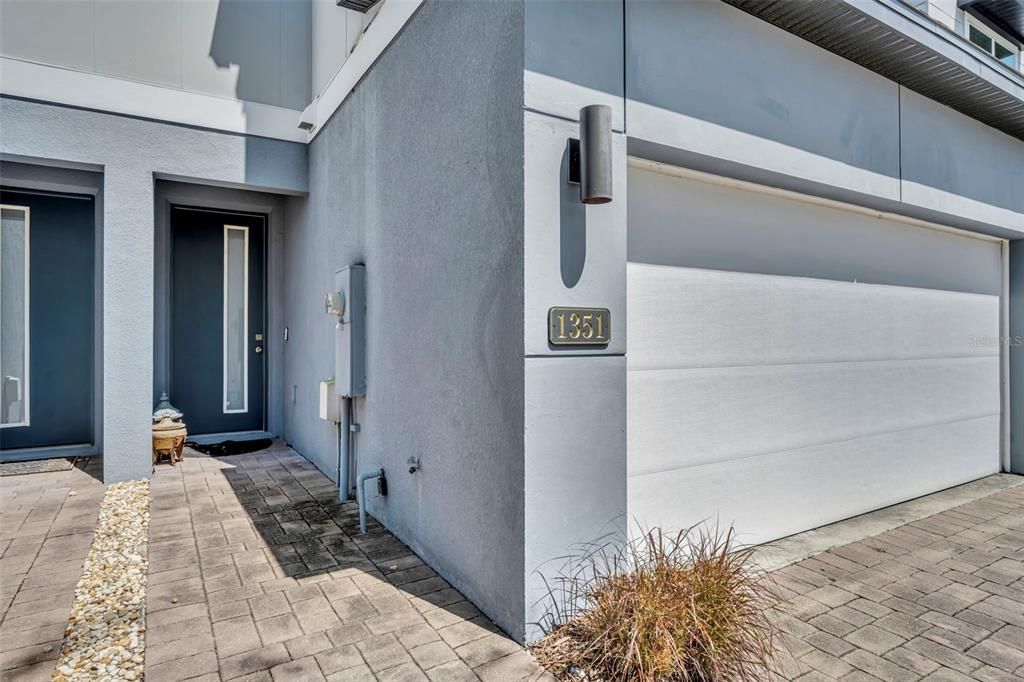 For Rent: $3,150 (3 beds, 2 baths, 1755 Square Feet)