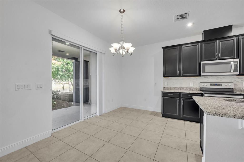 For Rent: $3,150 (3 beds, 2 baths, 1755 Square Feet)