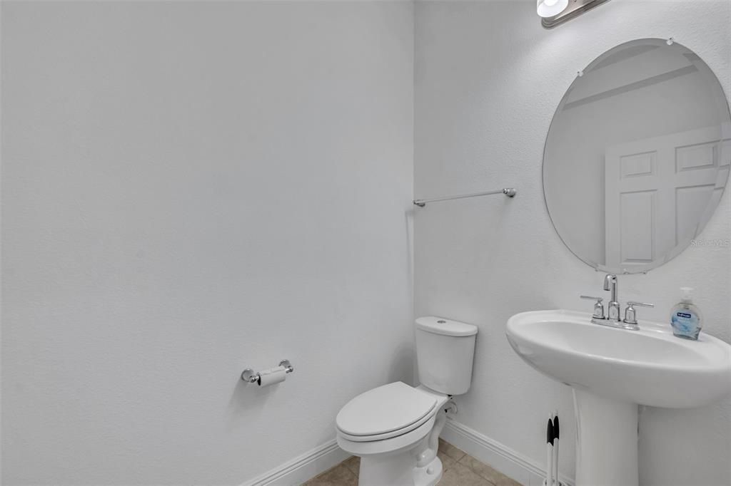 For Rent: $3,150 (3 beds, 2 baths, 1755 Square Feet)
