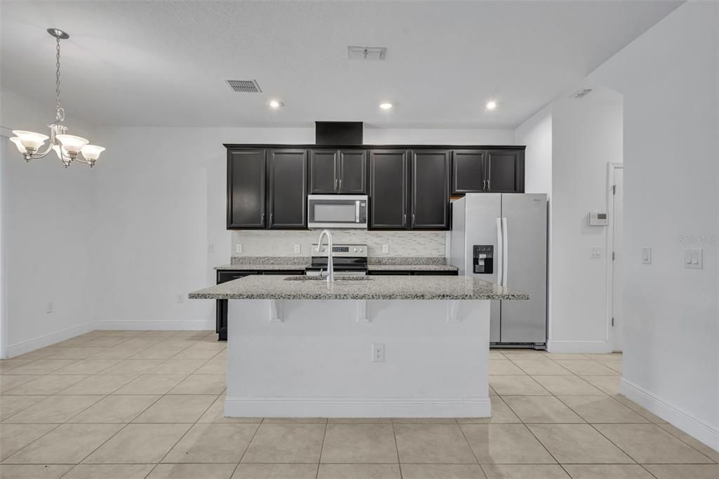 For Rent: $3,150 (3 beds, 2 baths, 1755 Square Feet)