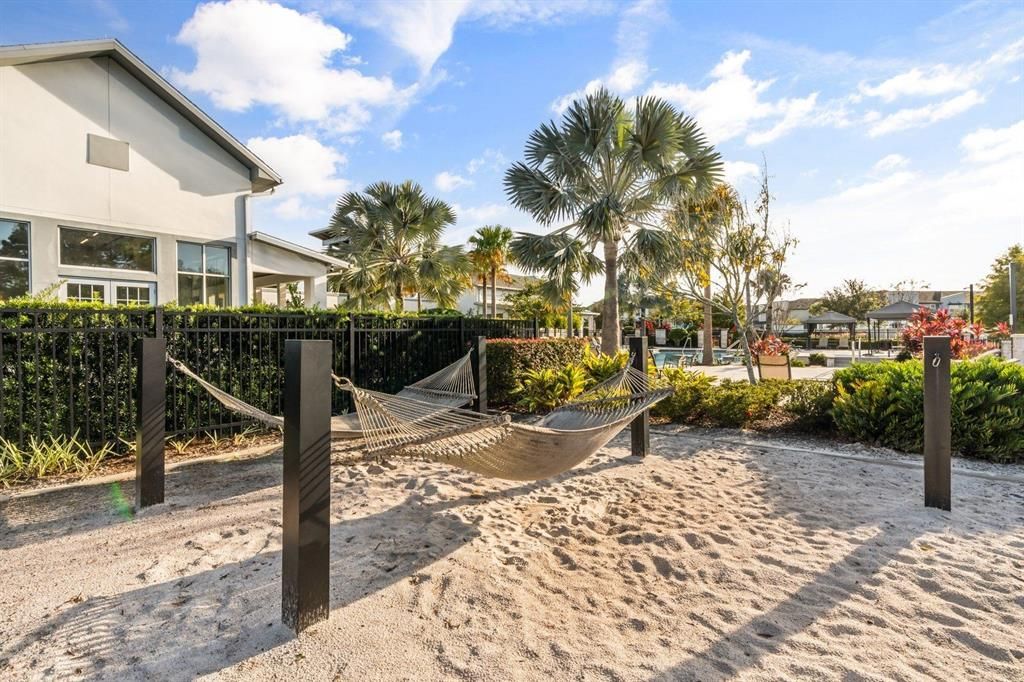For Rent: $3,150 (3 beds, 2 baths, 1755 Square Feet)
