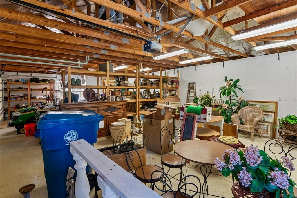 En Venta: $685,000 (3 camas, 3 baños, 3202 Pies cuadrados)