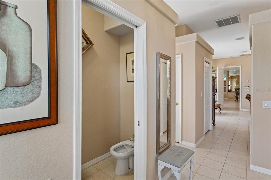 En Venta: $685,000 (3 camas, 3 baños, 3202 Pies cuadrados)