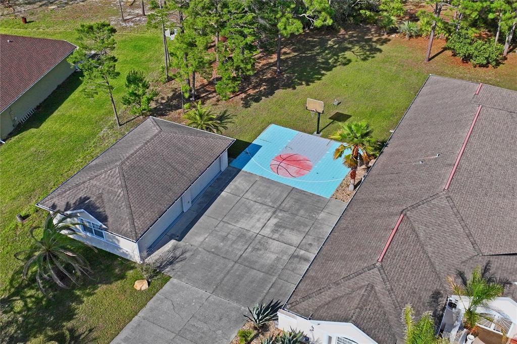 En Venta: $685,000 (3 camas, 3 baños, 3202 Pies cuadrados)