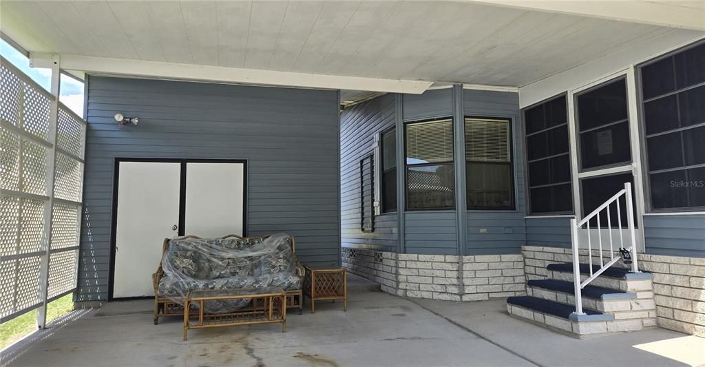 For Sale: $135,000 (2 beds, 2 baths, 970 Square Feet)