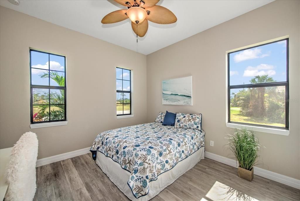 For Sale: $545,000 (3 beds, 2 baths, 1795 Square Feet)