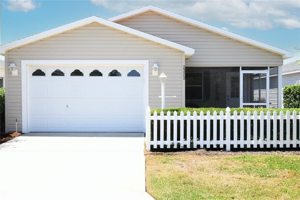For Rent: $2,000 (2 beds, 2 baths, 1188 Square Feet)