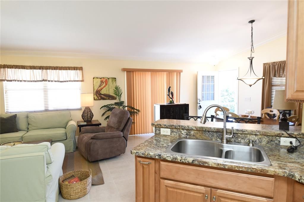For Rent: $2,000 (2 beds, 2 baths, 1188 Square Feet)