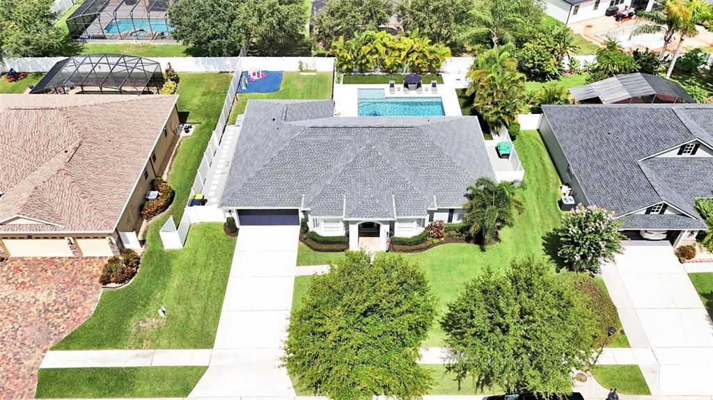 For Sale: $619,900 (5 beds, 3 baths, 2422 Square Feet)