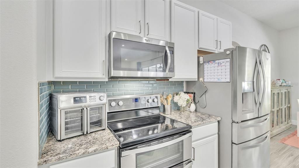 For Sale: $619,900 (5 beds, 3 baths, 2422 Square Feet)
