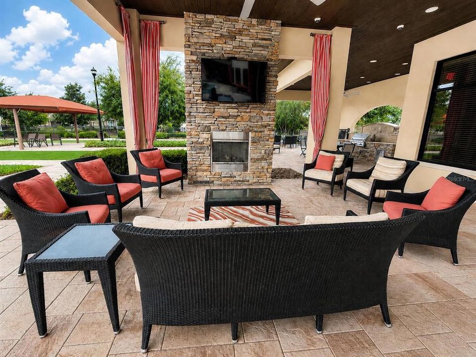 For Sale: $474,900 (2 beds, 2 baths, 2066 Square Feet)