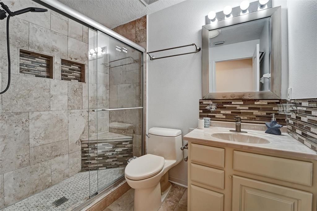 В аренду: $2,800 (4 спален, 3 ванн, 2400 Квадратных фут)