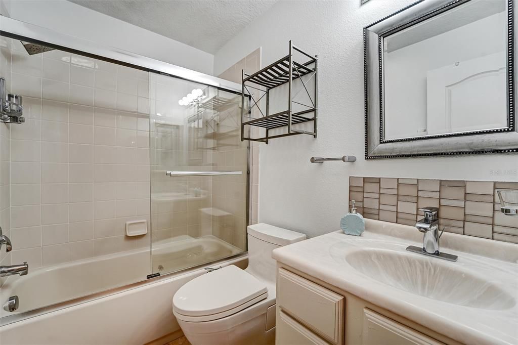 В аренду: $2,800 (4 спален, 3 ванн, 2400 Квадратных фут)