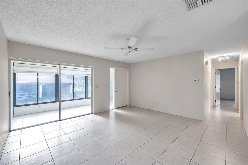 For Rent: $1,985 (2 beds, 2 baths, 1120 Square Feet)