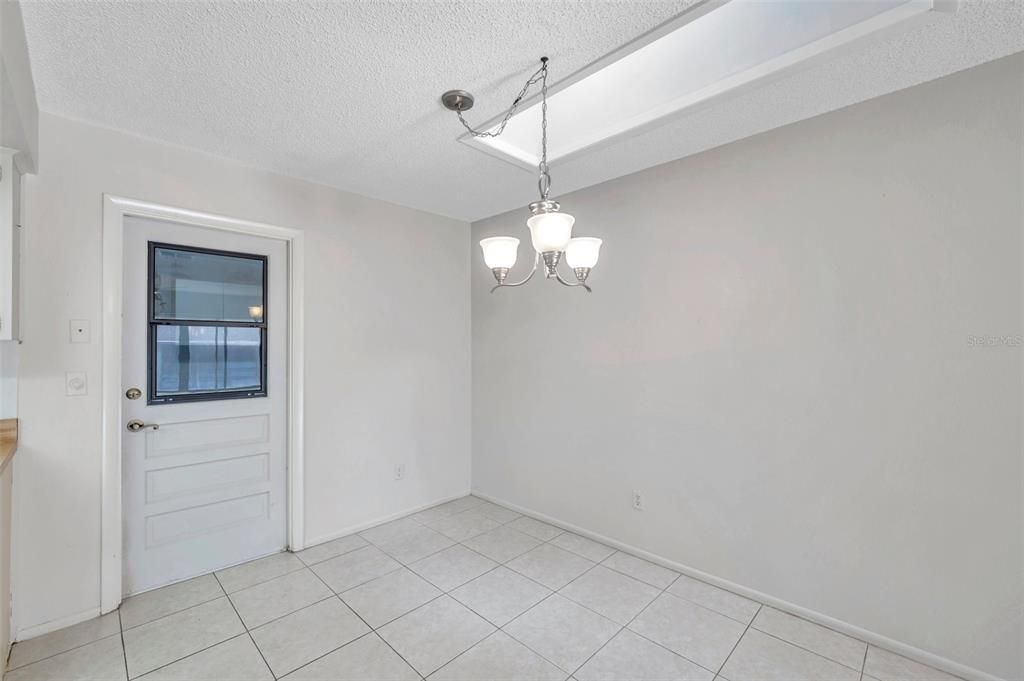 For Rent: $1,985 (2 beds, 2 baths, 1120 Square Feet)