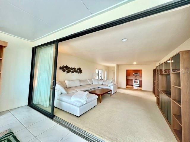For Rent: $5,350 (2 beds, 2 baths, 1547 Square Feet)