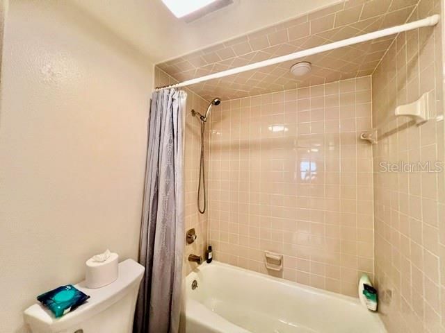 For Rent: $5,350 (2 beds, 2 baths, 1547 Square Feet)