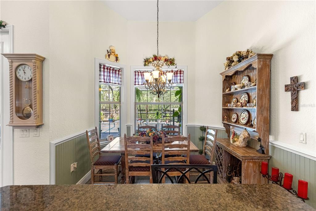 For Sale: $507,000 (4 beds, 3 baths, 2498 Square Feet)