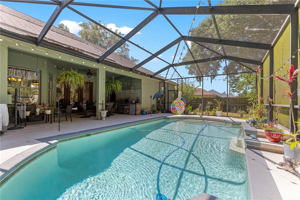 For Sale: $507,000 (4 beds, 3 baths, 2498 Square Feet)