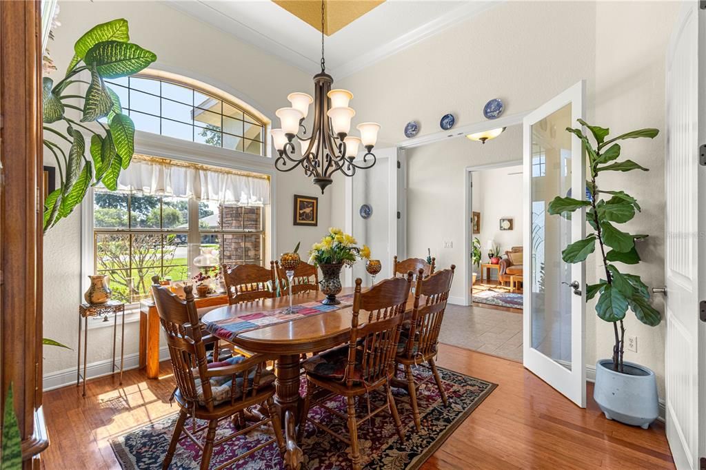 For Sale: $507,000 (4 beds, 3 baths, 2498 Square Feet)