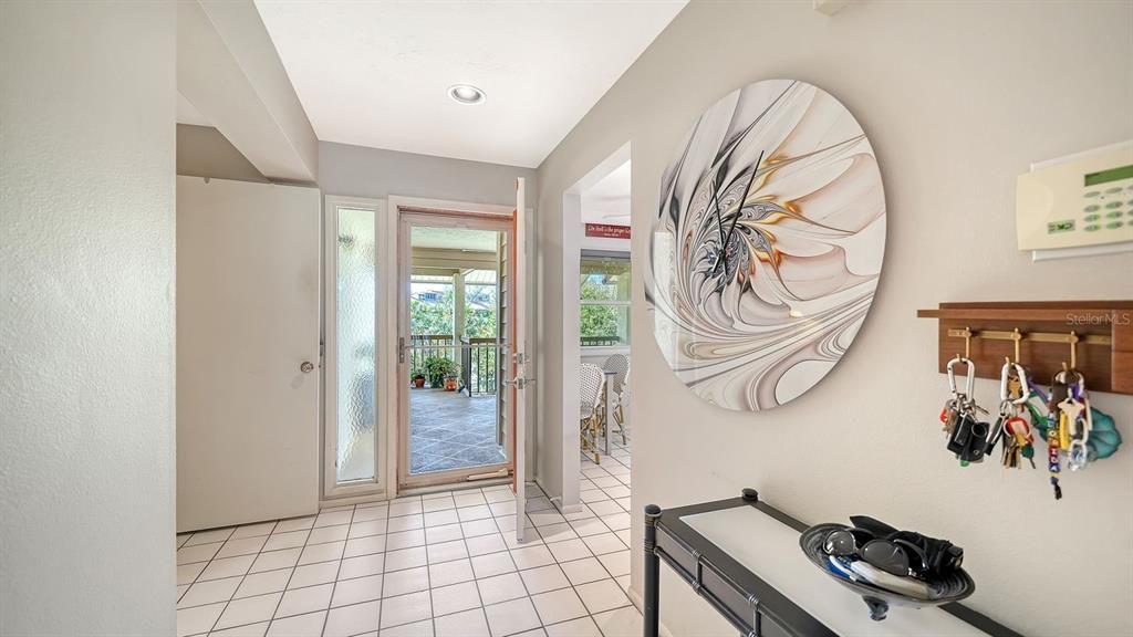 For Sale: $825,000 (3 beds, 2 baths, 1942 Square Feet)