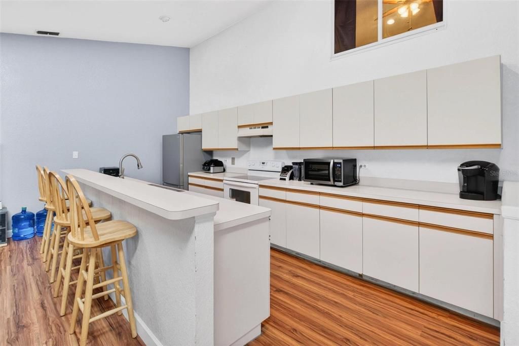На продажу: $259,000 (3 спален, 2 ванн, 1620 Квадратных фут)