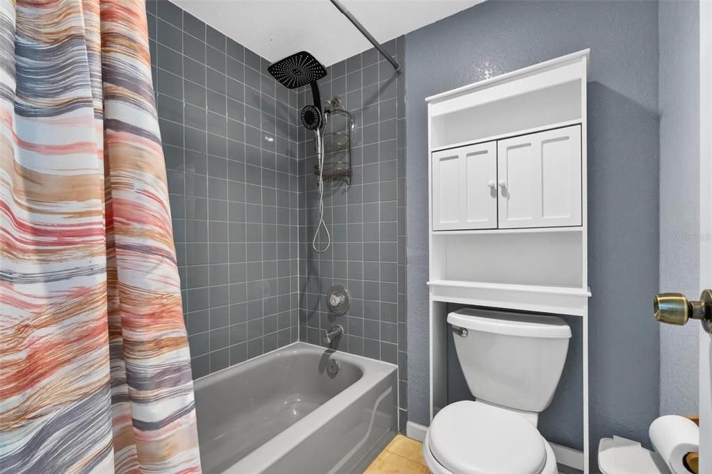 На продажу: $259,000 (3 спален, 2 ванн, 1620 Квадратных фут)