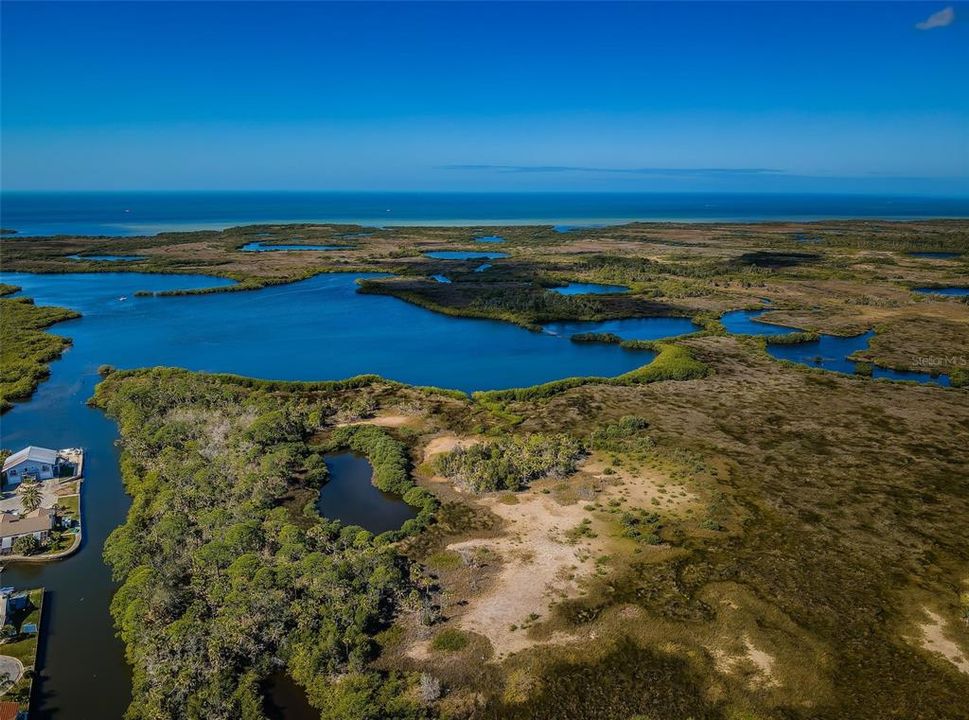 На продажу: $195,000 (0.31 acres)