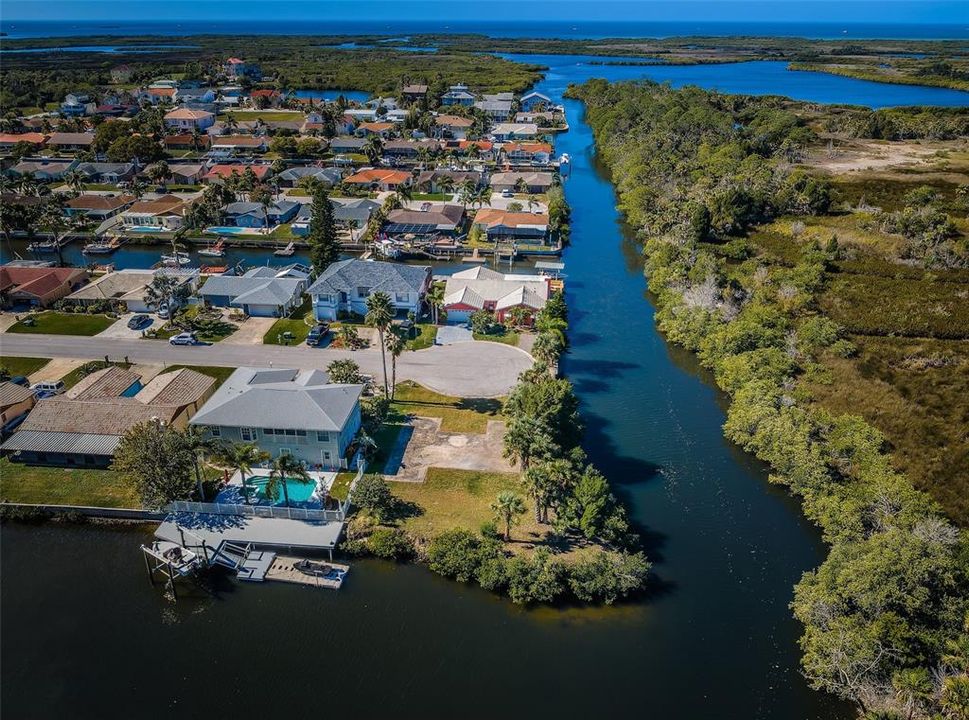 На продажу: $195,000 (0.31 acres)