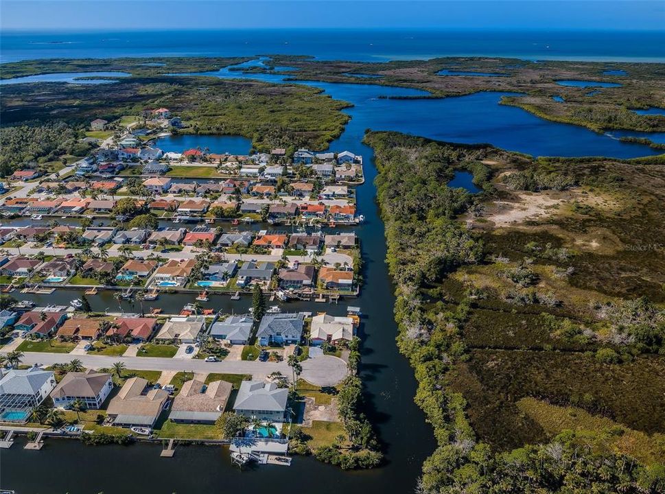 На продажу: $195,000 (0.31 acres)