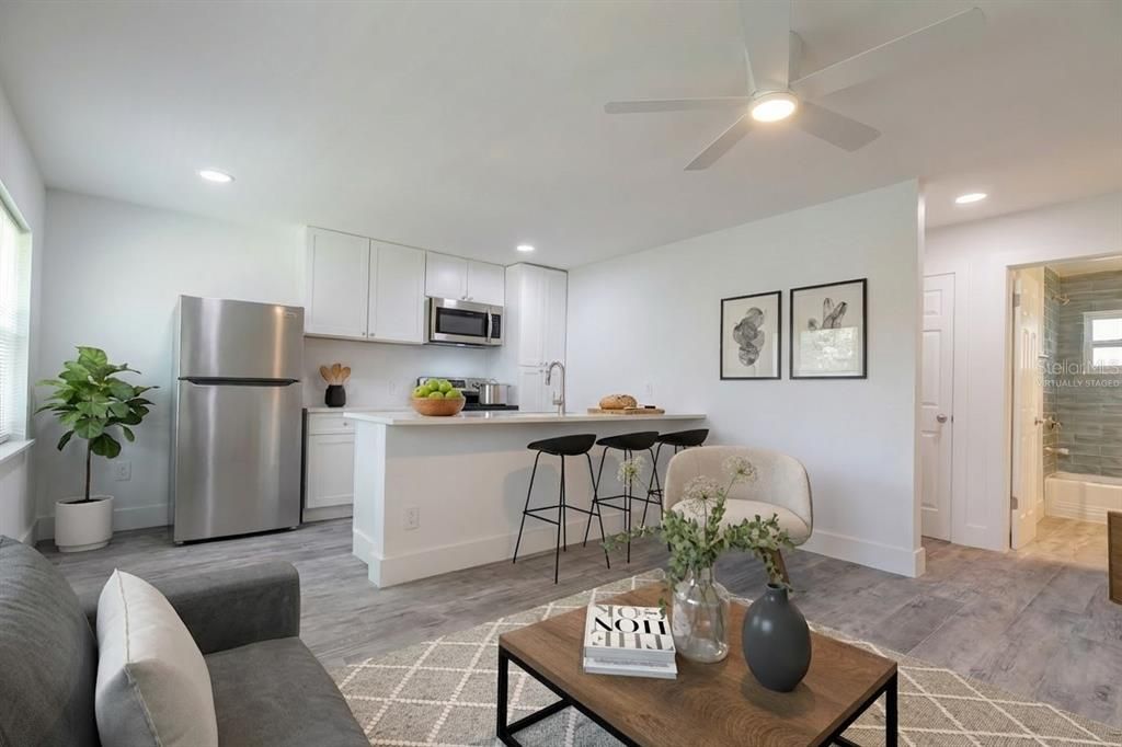 For Rent: $1,350 (1 beds, 1 baths, 600 Square Feet)