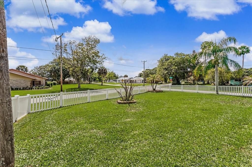 Activo con contrato: $450,000 (3 camas, 2 baños, 1686 Pies cuadrados)