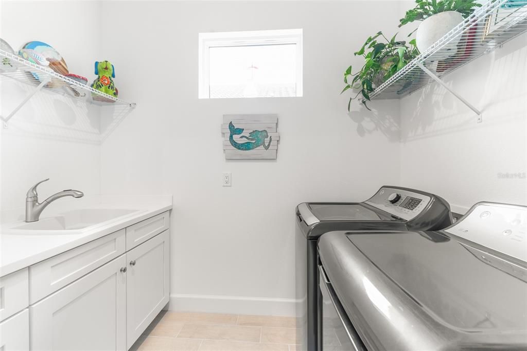 For Sale: $750,000 (3 beds, 2 baths, 1918 Square Feet)